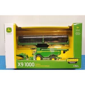 Ertl 1/64 John Deere X9 1000 Combine Two Heads NIB